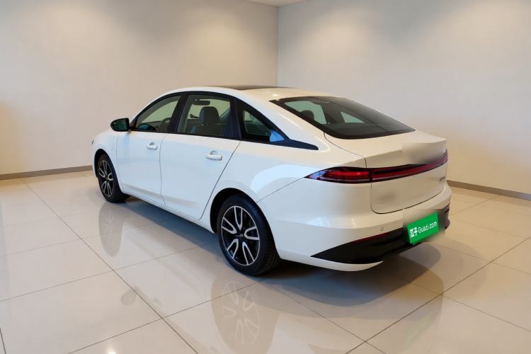 Used Roewe D6 2025 450km Deluxe Edition Rear Left 45 Deg