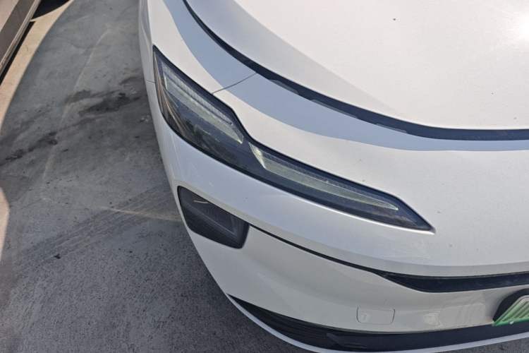 Used Roewe D6 2025 520km Comfort Edition Right Front Headlight