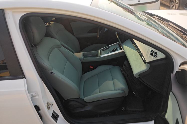 Used Roewe D6 2025 450km Deluxe Edition Right Front Seat