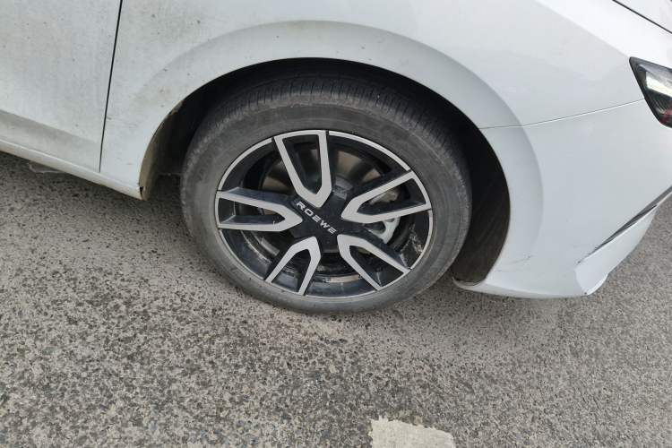 Used Roewe D6 2025 520km Luxury Edition Right Front Wheel Hub