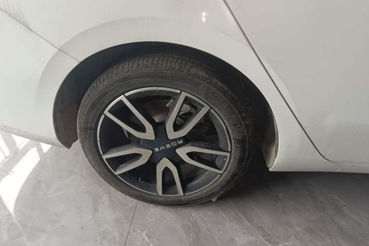 Used Roewe D6 2025 520km Luxury Edition Right Rear Wheel Hub