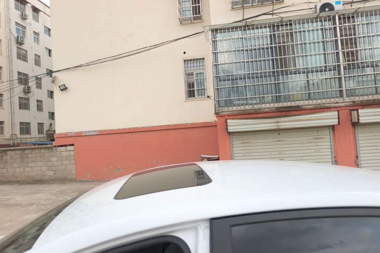 Used Roewe D6 2025 450 km Premium Edition Roof