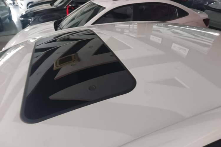 Used Roewe D6 2025 450 km Premium Edition Roof