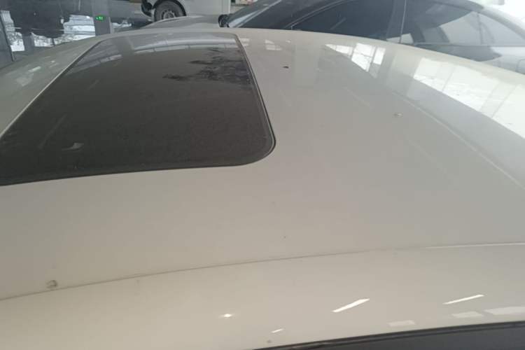 Used Roewe D6 2025 520km Luxury Edition Roof