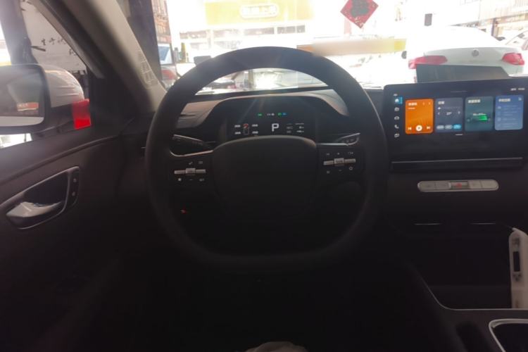 Used Roewe D6 2025 450 km Premium Edition Steering Wheel