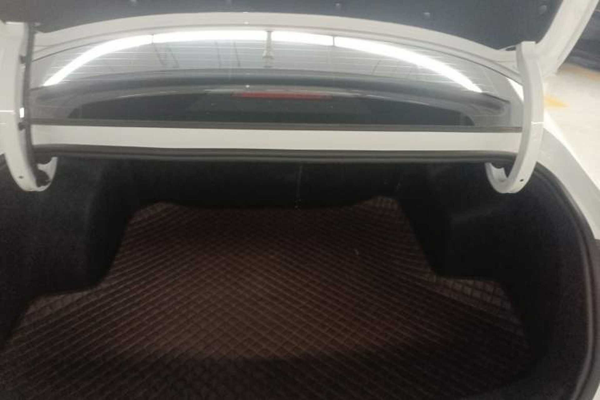 Used Roewe D6 2025 450km Deluxe Edition Trunk