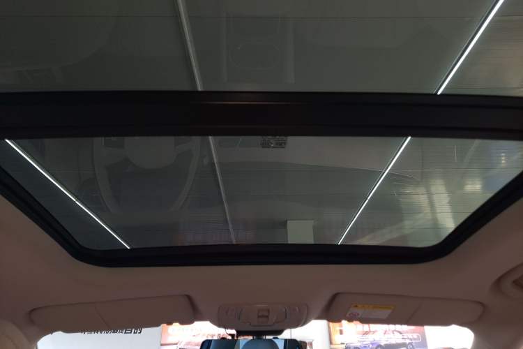 Used Roewe D7 2023 DMH 125km Excellence Edition Headliner