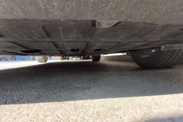 Used Roewe D7 2023 DMH 125km Superior Edition Chassis Front