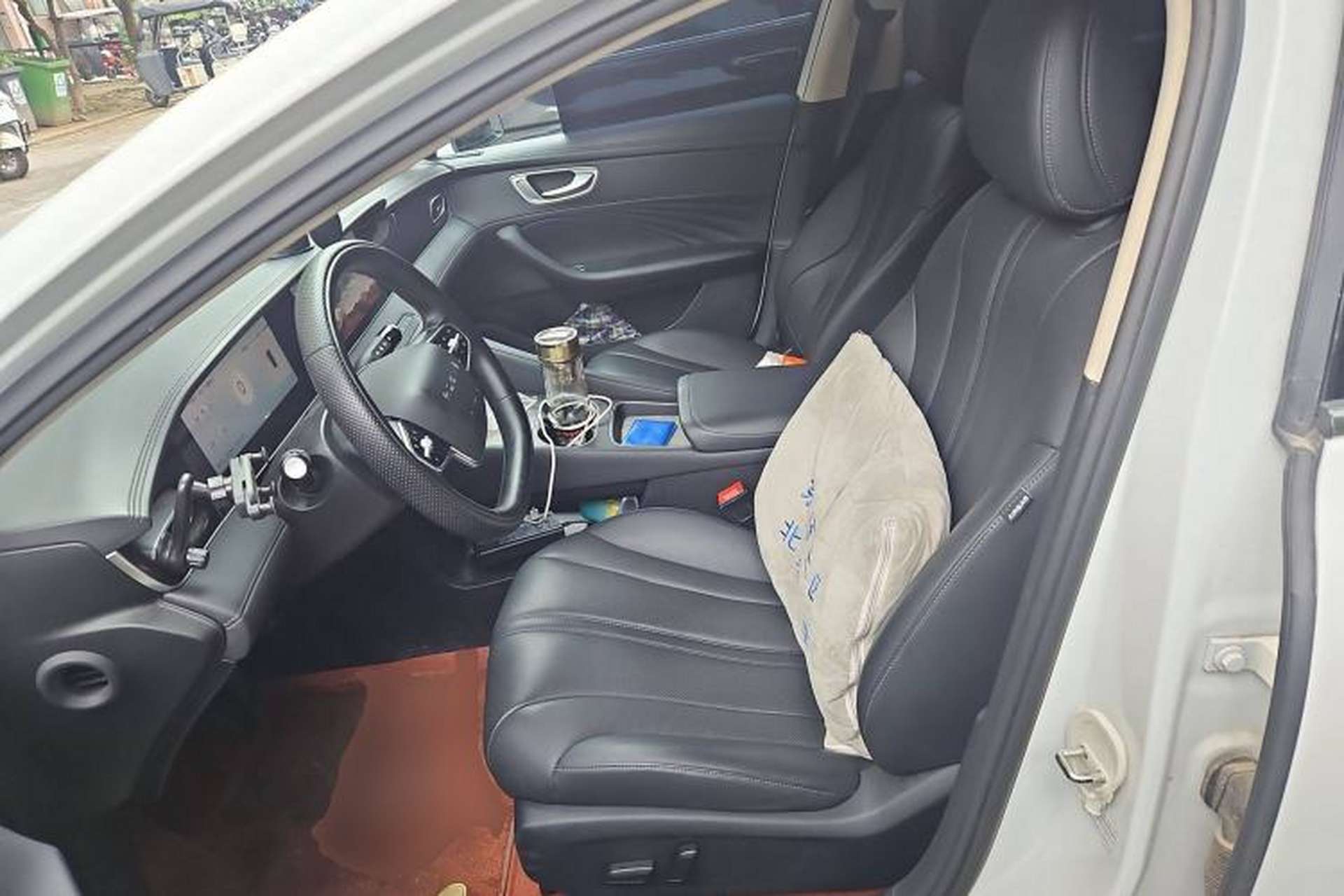 Used Roewe D7 2023 DMH 125km Superior Edition Left Front Seat