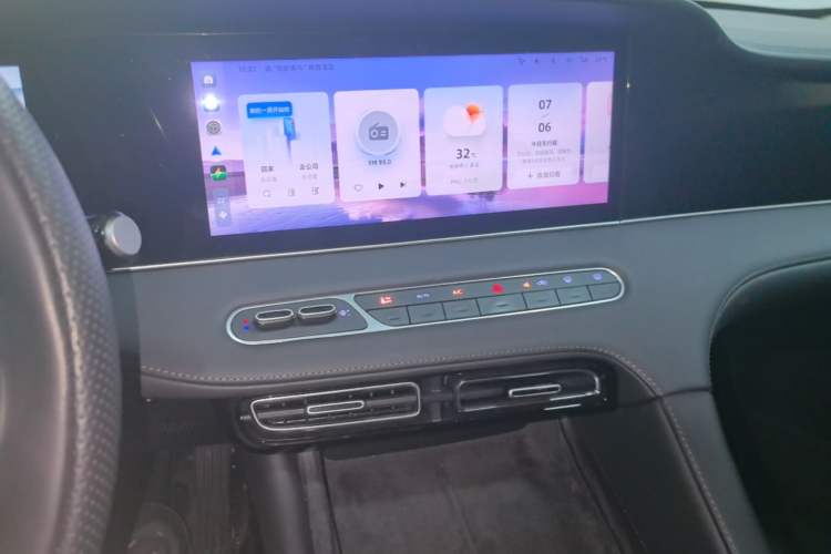Used Roewe D7 2023 DMH 125km Superior Edition Audio And AC Panel