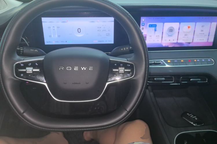 Used Roewe D7 2023 DMH 125km Superior Edition Center Console