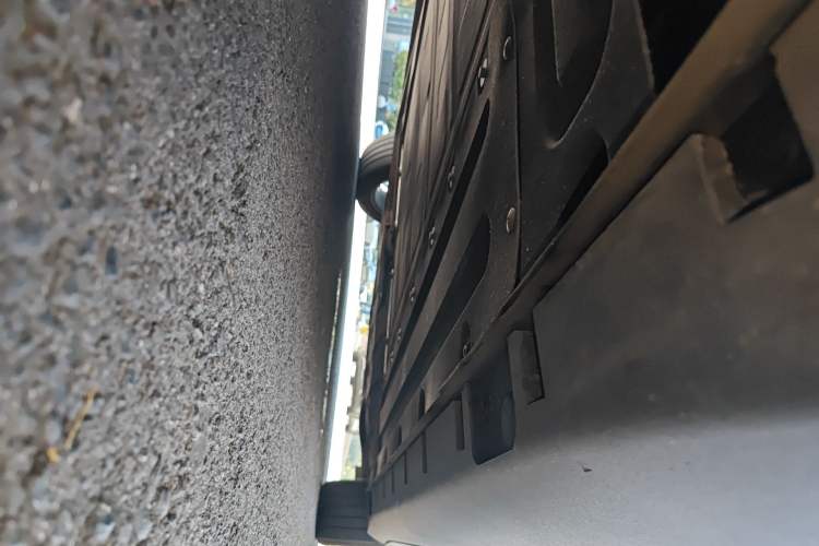 Used Roewe D7 2023 DMH 125km Flagship Edition Chassis Rear Right