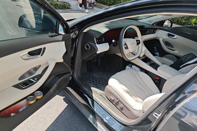 Used Roewe D7 2023 DMH 125km Flagship Edition Driver Seat