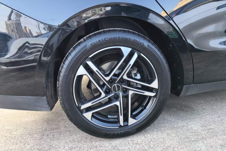 Used Roewe D7 2023 DMH 125km Superior Edition Exterior 4