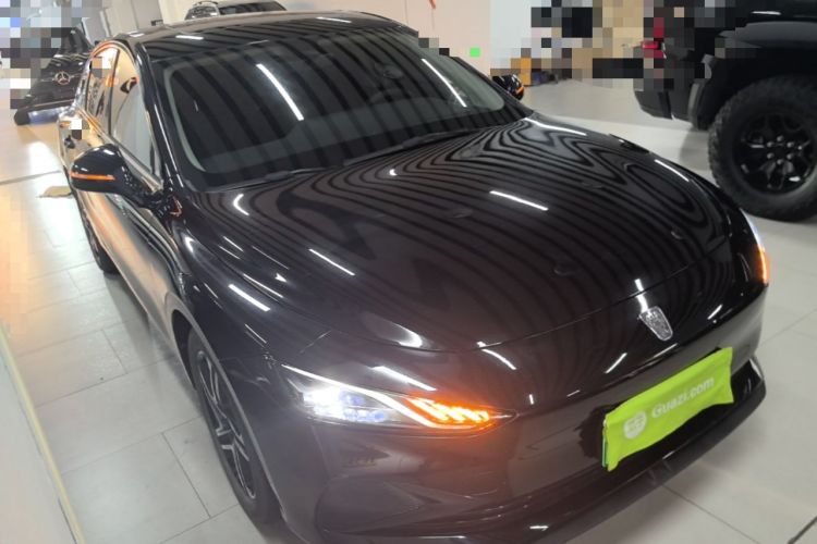Used Roewe D7 2023 DMH 125km Superior Edition Front Right 45 Deg