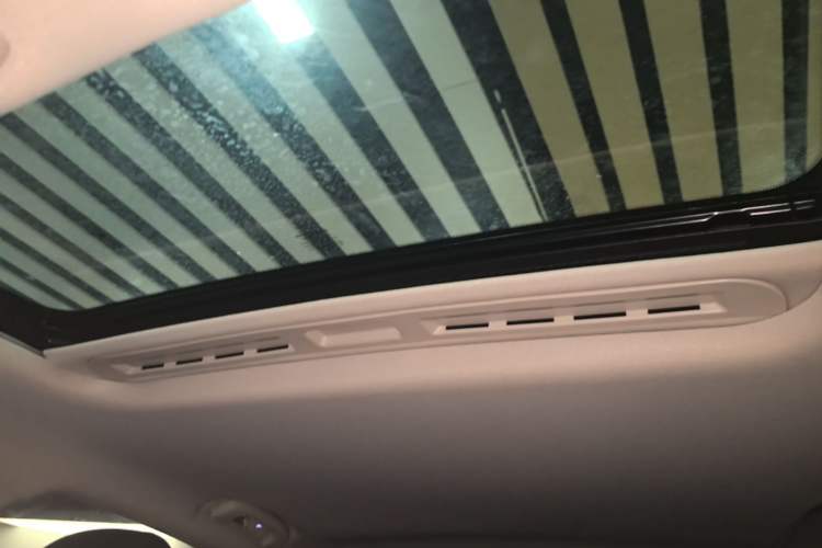 Used Roewe D7 2023 DMH 125km Superior Edition Headliner