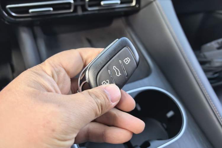 Used Roewe D7 2023 DMH 125km Superior Edition Interior 1