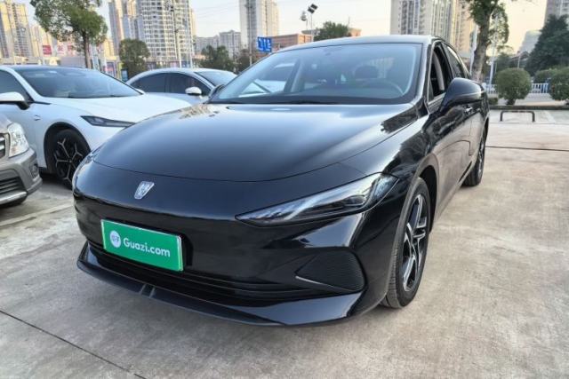 Used Roewe D7 2023 DMH 125km Superior Edition