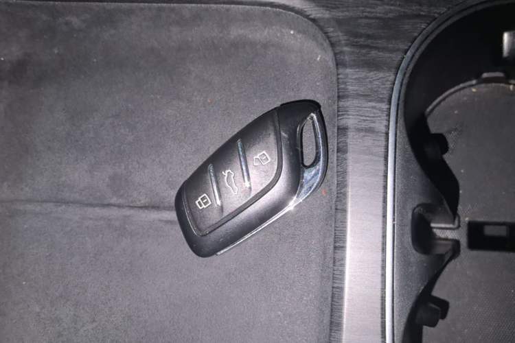 Used Roewe D7 2023 DMH 125km Superior Edition Vehicle Key