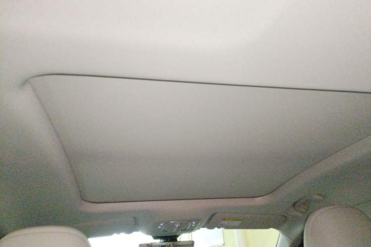 Used Roewe D7 2023 DMH 125km Excellence Edition Headliner