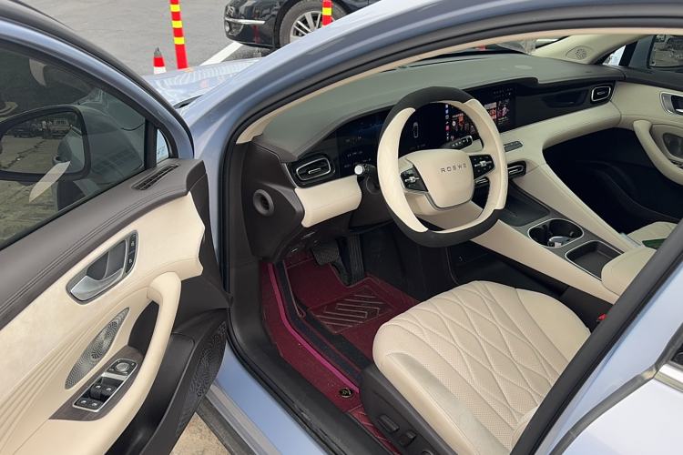 Used Roewe D7 2023 DMH 125km Excellence Edition Interior 2