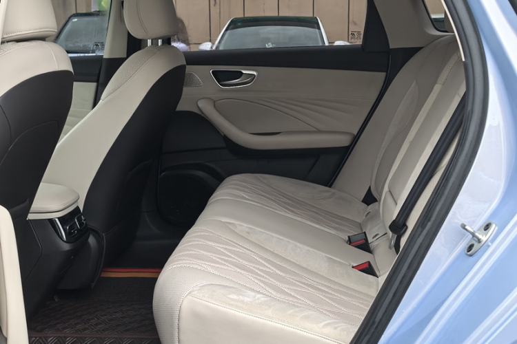 Used Roewe D7 2023 DMH 125km Excellence Edition Interior 3