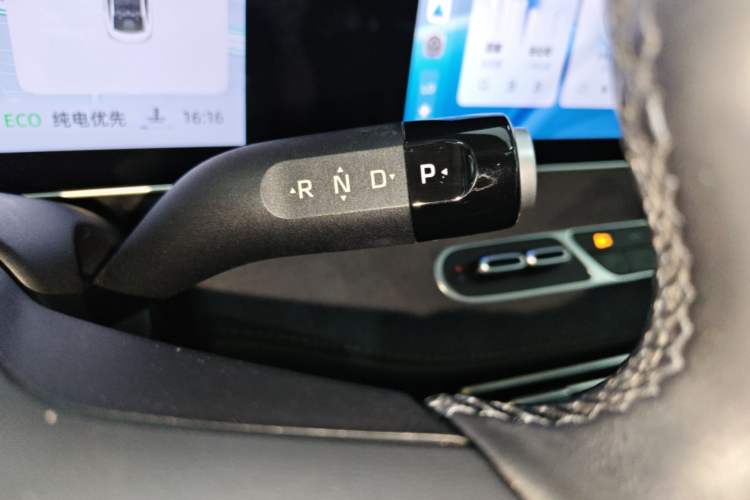Used Roewe D7 2023 DMH 125km Flagship Edition Gear Lever
