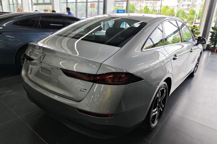 Used Roewe D7 2023 DMH 125km Flagship Edition Rear Right 45 Deg