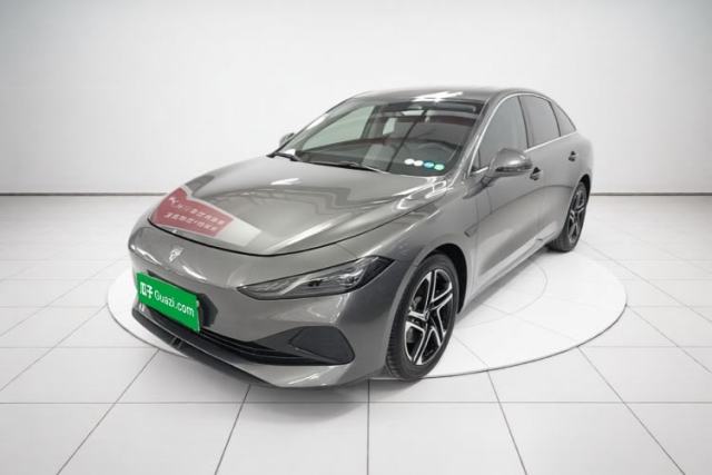 Ojetý Roewe D7 2023 DMH 125km Superior Edition