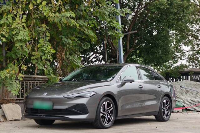 Used Roewe D7 2023 DMH 125km Excellence Edition
