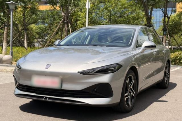 Used Roewe D7 2023 DMH 125km Flagship Edition