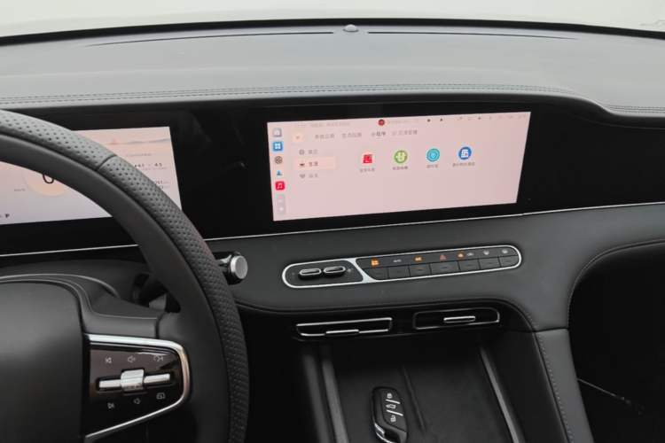 Used Roewe D7 2023 DMH 125km Superior Edition Audio And AC Panel