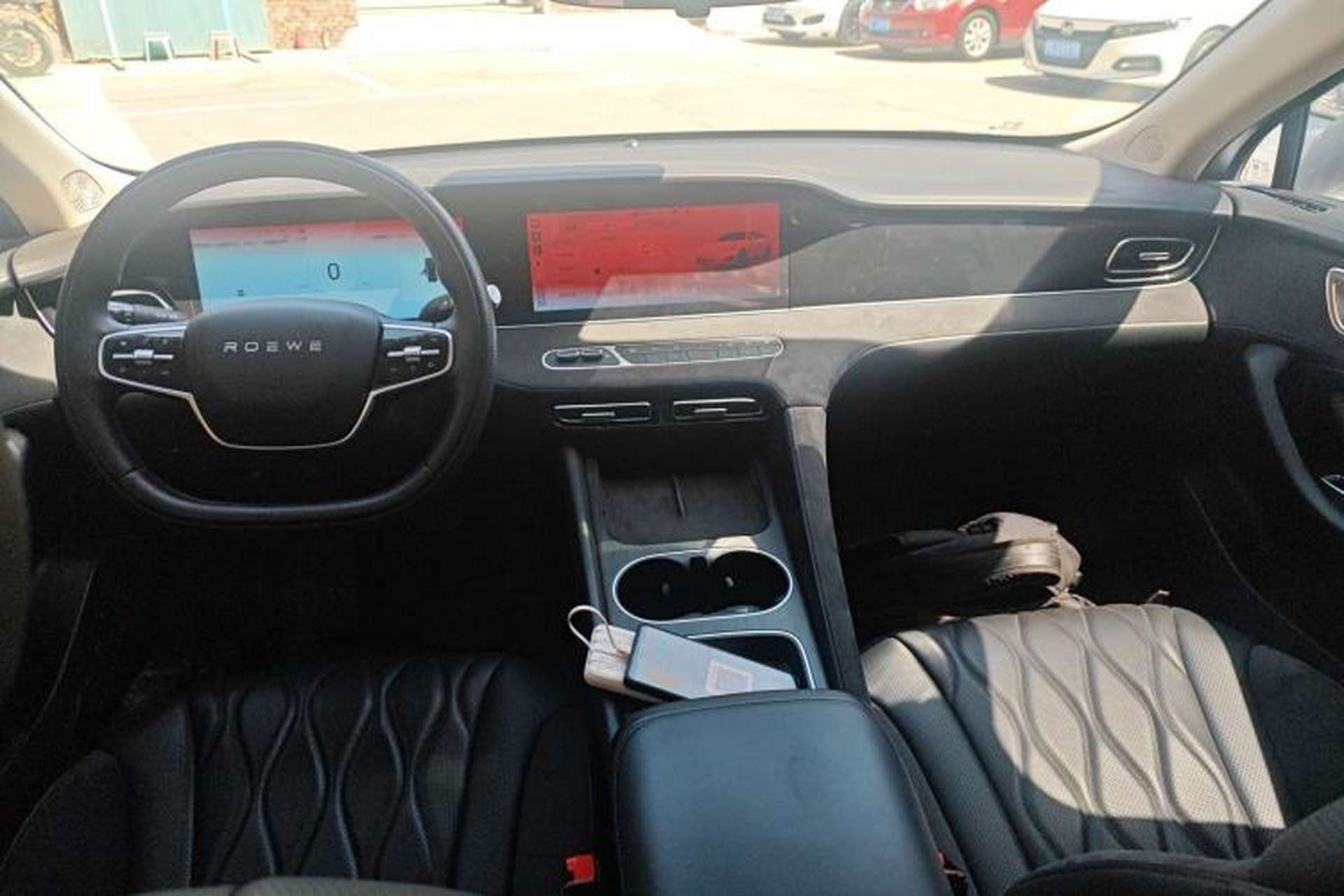 Used Roewe D7 2023 DMH 125km Flagship Edition Center Console