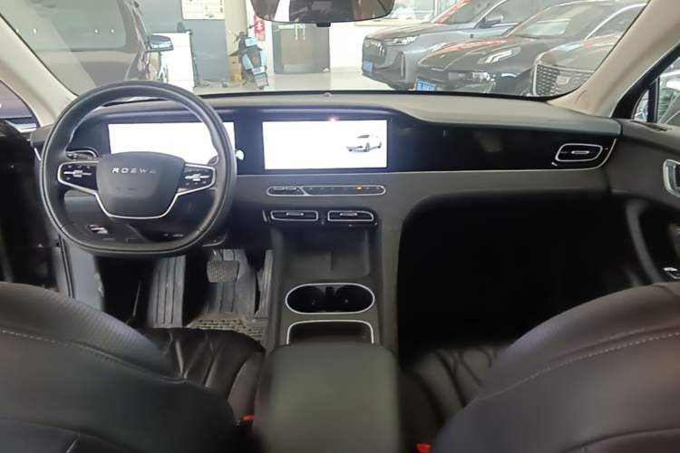 Used Roewe D7 2023 DMH 125km Excellence Edition Center Console