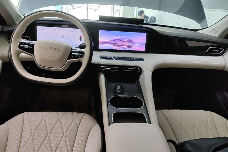 Used Roewe D7 2023 DMH 125km Excellence Edition Center Console