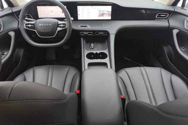 Used Roewe D7 2023 DMH 125km Superior Edition Center Console