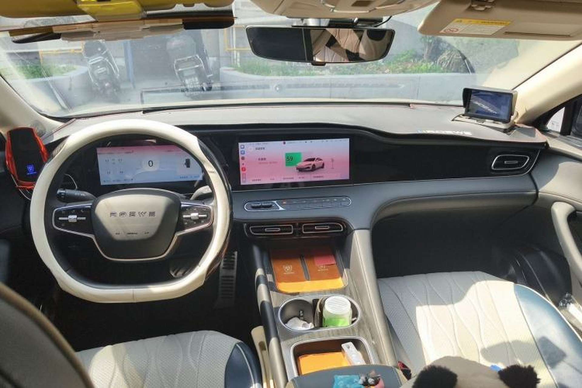 Used Roewe D7 2023 DMH 125km Superior Edition Center Console