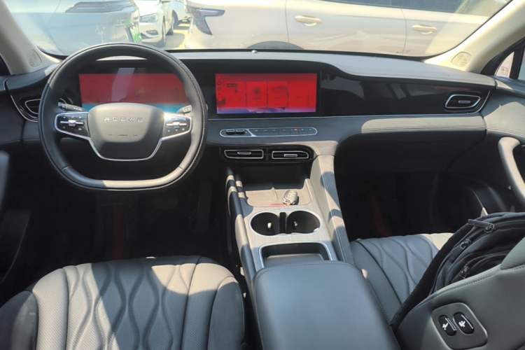 Used Roewe D7 2023 DMH 125km Flagship Edition Center Console