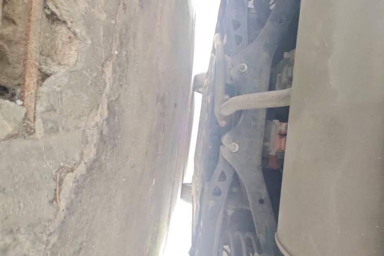 Used Roewe D7 2023 DMH 125km Superior Edition Chassis Rear