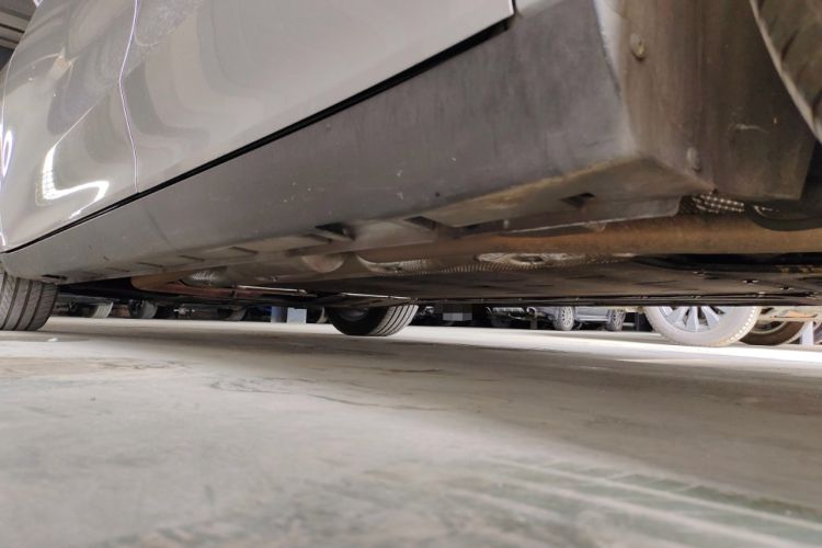 Used Roewe D7 2023 DMH 125km Flagship Edition Chassis Rear Left
