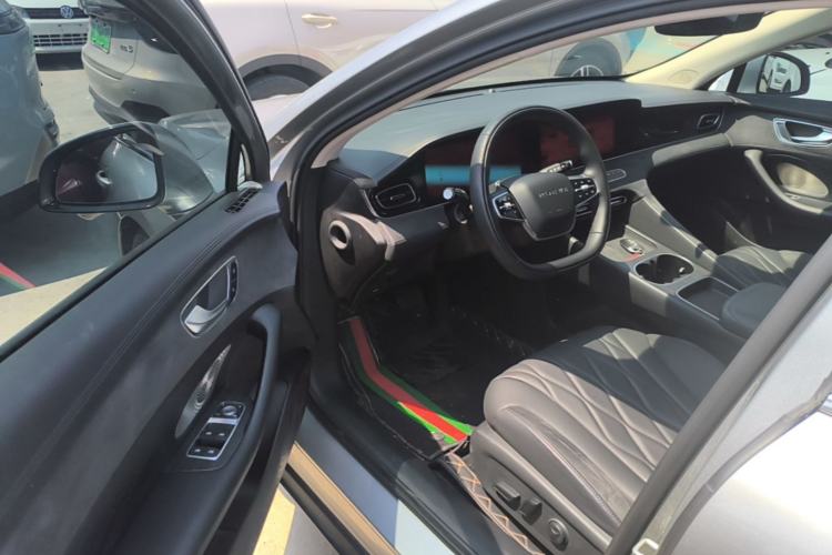 Used Roewe D7 2023 DMH 125km Flagship Edition Driver Seat