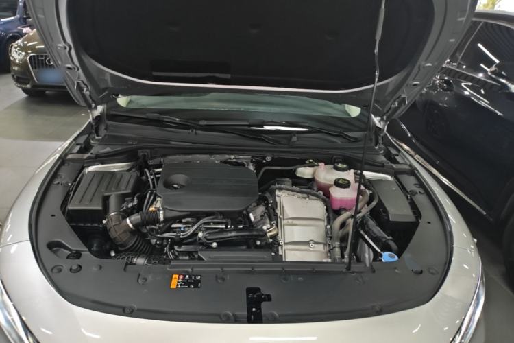 Used Roewe D7 2023 DMH 125km Flagship Edition Engine Bay