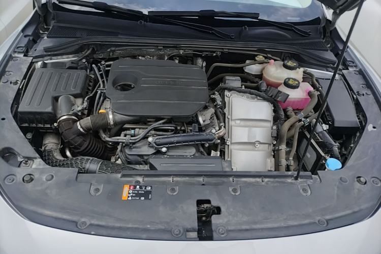 Used Roewe D7 2023 DMH 125km Flagship Edition Engine Bay