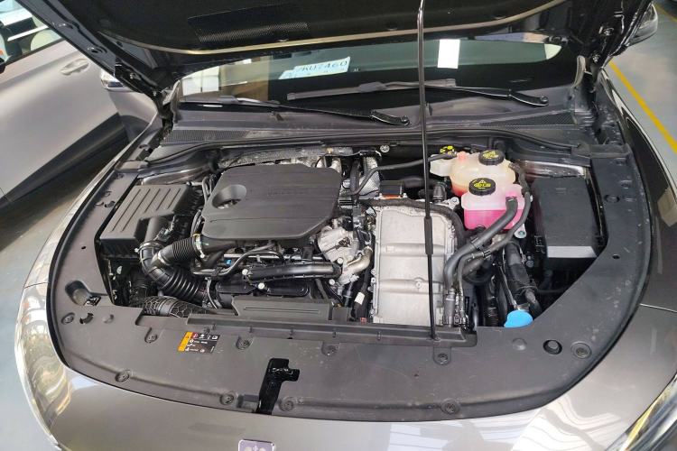 Used Roewe D7 2023 DMH 125km Superior Edition Engine Bay