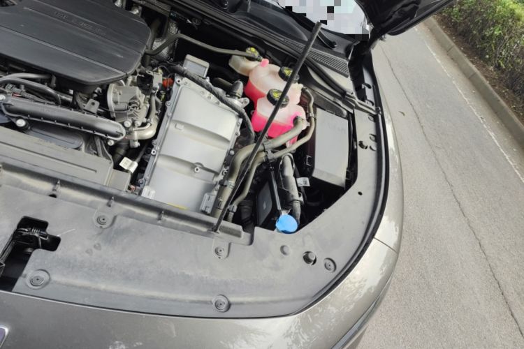 Used Roewe D7 2023 DMH 125km Excellence Edition Engine Bay Left