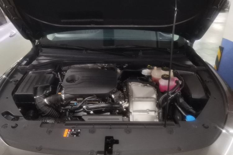 Used Roewe D7 2023 DMH 125km Excellence Edition Engine Bay