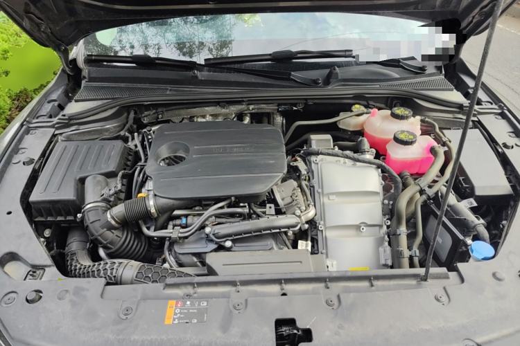 Used Roewe D7 2023 DMH 125km Excellence Edition Engine Bay