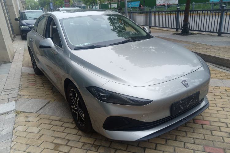 Used Roewe D7 2023 DMH 125km Flagship Edition Exterior 1
