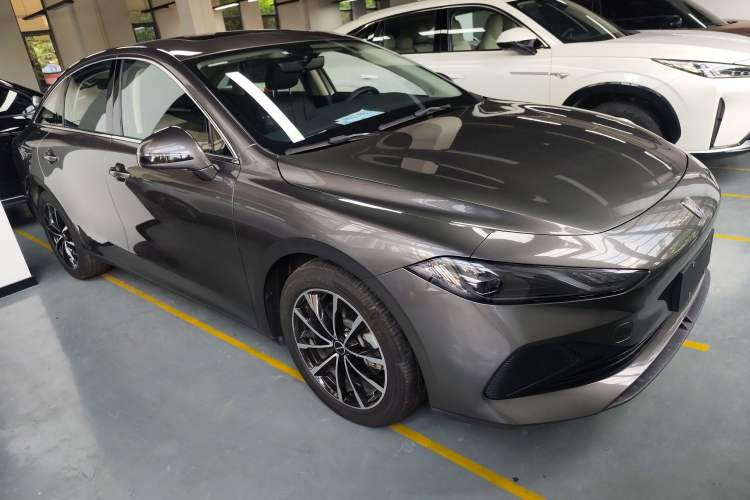 Used Roewe D7 2023 DMH 125km Superior Edition Exterior 2