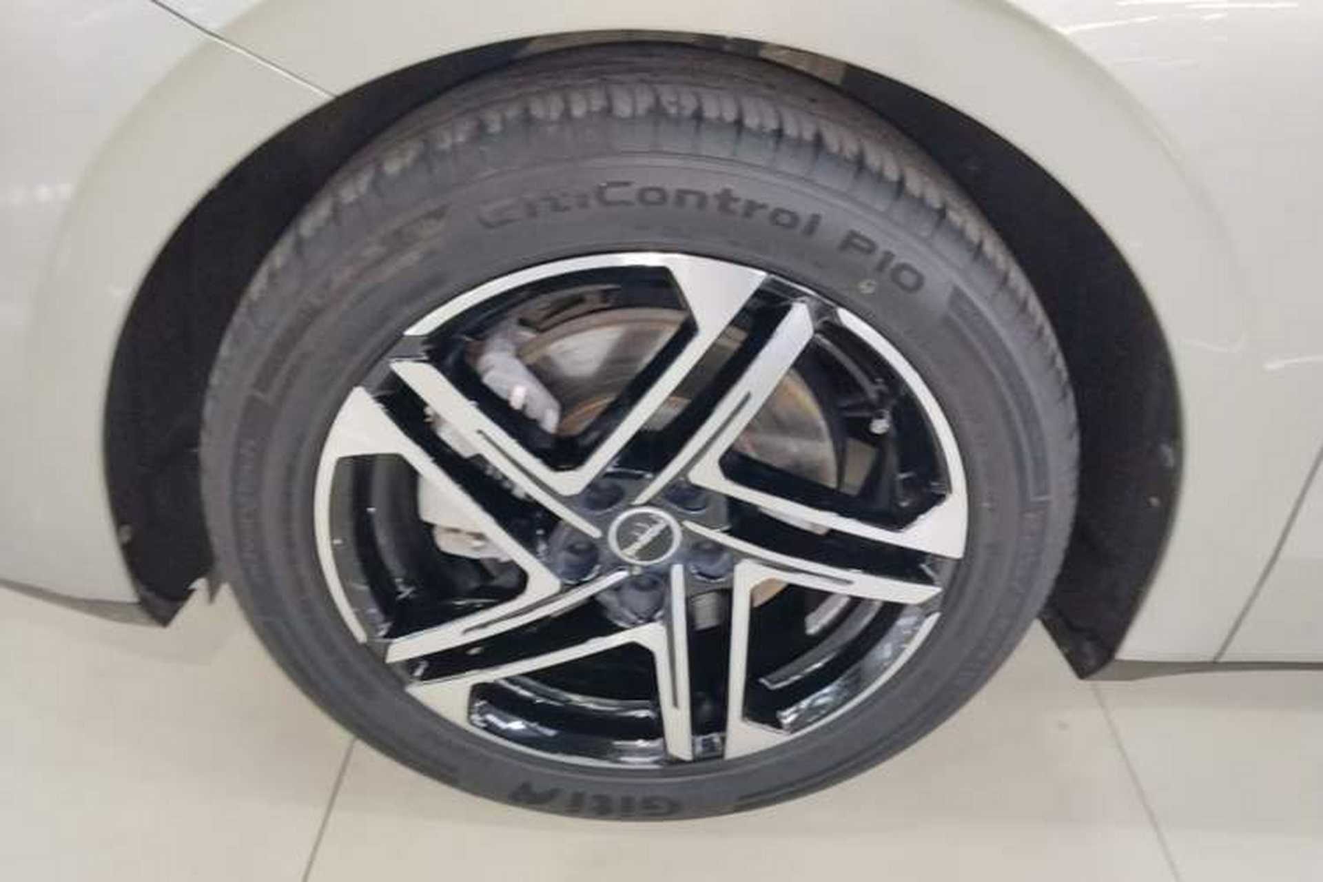 Used Roewe D7 2023 DMH 125km Flagship Edition Exterior 4